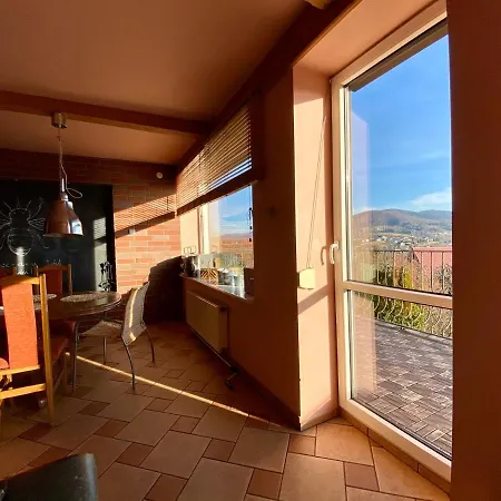 Dom Z Pieknym Widokiem Beskidy Casa de Férias *